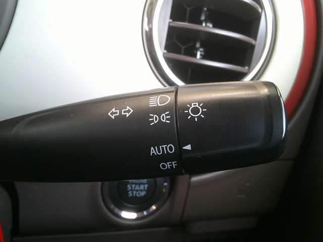 �I�[�g���C�g�V�X�e��!���̖͂��邳�����m���Ď����Ń��C�g�_��!�g���l���Ȃǂŕ֗��ł�!