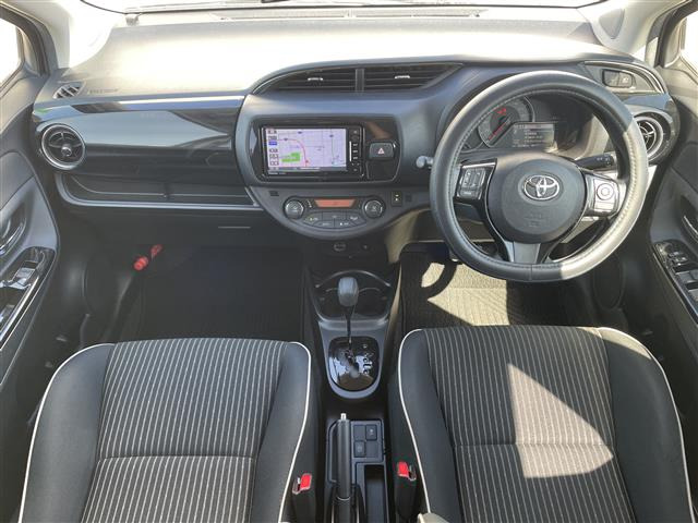 ヴィッツ1.3 ジュエラ