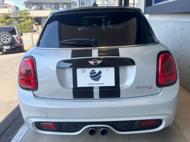 �����X�ł͑�O�ҋ@�ւɂ��ԗ��i���Ӓ�𓱓����A�C�����Ԃ�r���B�Ӓ菑�����s����܂��̂ŁA�ς��ƌ��������ł͕�����Ȃ��ӏ��܂Ŕ[��������ł��������������܂��B���ꕔ�����{�̏ꍇ���������܂��B