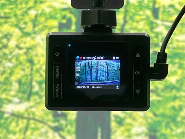 �y�h���C�u���R�[�_�[�z�h���C�u���R�[�_�[����!���s���͂������A������^�]�⎖�̂ɑ��������ہA�f���ŋL�^���A����̃��X�N�ɔ����܂��B���L�^�pSD�J�[�h�͂��q�l�����g�ł��������������K�v������܂��B