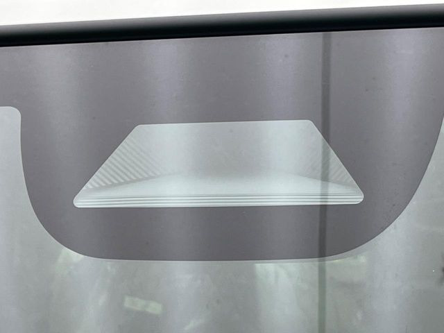 �y�z���_�Z���V���O�z���s���ɑO���̎ԗ�����F�����A�Փ˂������Ȏ��͌x��ƃu���[�L�ŏՓˉ���Ɣ�Q�y�����A�V�X�g�B�����S�Ƀh���C�u�����y���݂��������܂��B