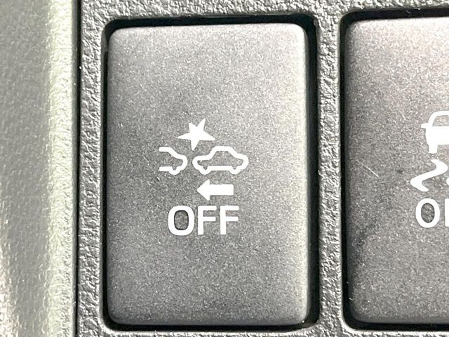 �y�X�}�[�g�A�V�X�g�z���s���ɑO���̎ԗ�����F�����A�Փ˂������Ȏ��͌x��ƃu���[�L�ŏՓˉ���Ɣ�Q�y�����A�V�X�g�B�����S�Ƀh���C�u�����y���݂��������܂��B