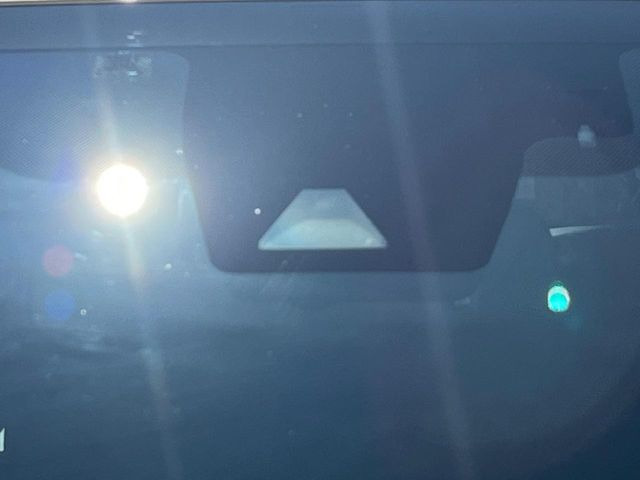 �y�g���^�Z�[�t�e�B�Z���X�z���s���ɑO���̎ԗ�����F�����A�Փ˂������Ȏ��͌x��ƃu���[�L�ŏՓˉ���Ɣ�Q�y�����A�V�X�g�B�����S�Ƀh���C�u�����y���݂��������܂��B