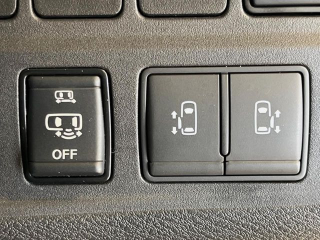 �y�����p���[�X���C�h�h�A�z�X�}�[�g�L�[��^�]�Ȃ̃X�C�b�`�Ō�ȗ����X���C�h�h�A�̊J���\���d��������͂����ăh�A���J����K�v�������A�����Ȃ��q�l�ł��ȒP�ɊJ���߂ł����K�ł���