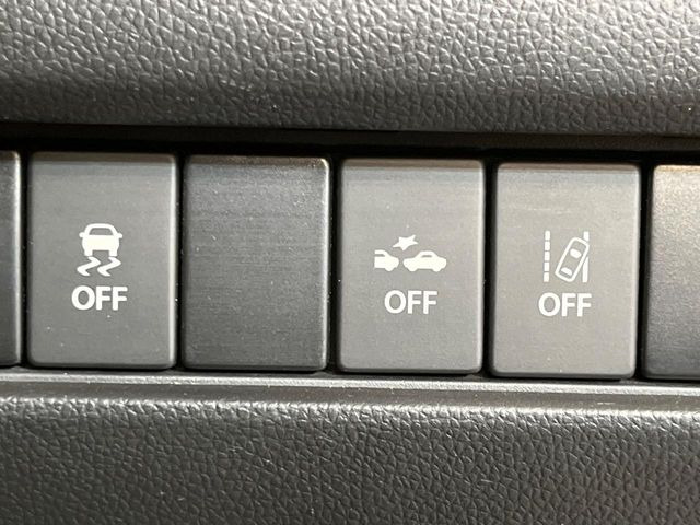 �y�X�Y�L �Z�[�t�e�B�T�|�[�g�z���s���ɑO���̎ԗ�����F�����A�Փ˂������Ȏ��͌x��ƃu���[�L�ŏՓˉ���Ɣ�Q�y�����A�V�X�g�B�����S�Ƀh���C�u�����y���݂��������܂��B