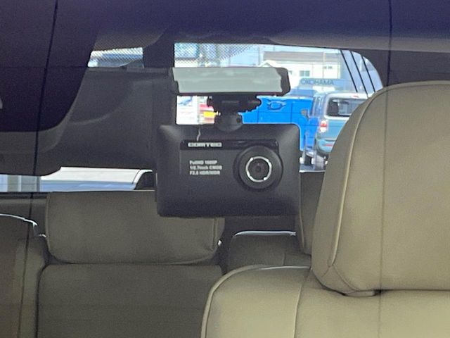 �y�h���C�u���R�[�_�[�z���S�E���S�ȃJ�[���C�t�ɕK�{�̃h���C�u���R�[�_�[�𑕔�!���s���͂������A������^�]�⎖�̂ɑ��������ۂ̏󋵂��f���ŋL�^���A����̃��X�N�ɔ����܂��B