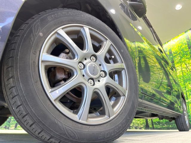 �y14�C���`�A���~�z�C�[���z�O�ςɃ}�b�`�����A���~�z�C�[���𑕒����Ă���܂��B�e��A���~�z�C�[����A�X�^�b�h���X�^�C�����戵�����Ă���܂��B���񂲑��k����������