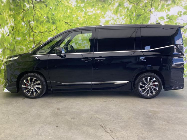 ヴォクシー1.8 ハイブリッド S-Z