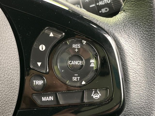 �y�A�_�v�e�B�u�N���[�Y�R���g���[���z�������H�ł̒��������s���y��!!�����ő��x��ۂN���[�Y�R���g���[�����A�Փˌy���V�X�e���ƘA�g���A�O���̎ԗ������m���ĎԊԂ�ۂ悤�ɑ��x���߂��Ă���܂�!!