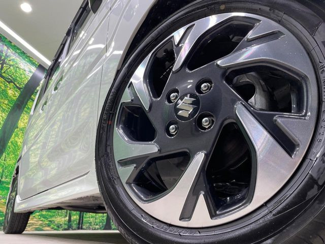 �y����15�C���`�A���~�z�C�[���z�O�ςɃ}�b�`���������A���~�z�C�[���𑕒����Ă���܂��B�e��ЊO�A���~�z�C�[����A�X�^�b�h���X�^�C�����戵�����Ă���܂��B���񂲑��k����������