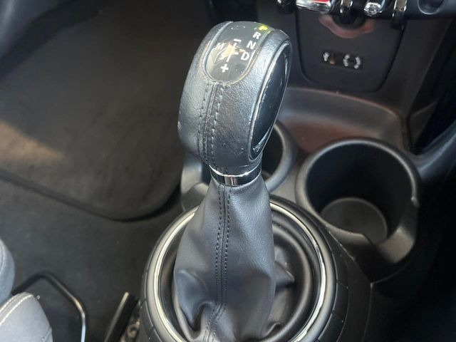 ��MT���[�h�t��AT:�ʏ�͎����ł����Ȃ���ϑ�(�M�A�`�F���W)���h���C�o�[�̑���ɂ���ĈӐ}�I�ɕς�����V�X�e���ł��B����w���i�̃h���C�u�����y���݂��������܂�!