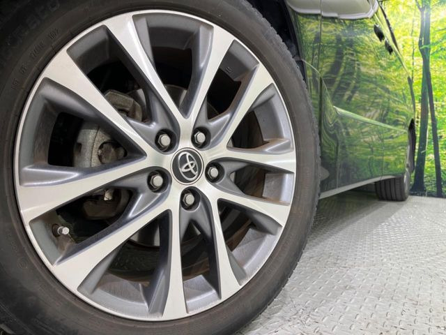 �y����18�C���`�A���~�z�C�[���z�O�ςɃ}�b�`���������A���~�z�C�[���𑕒����Ă���܂��B�e��ЊO�A���~�z�C�[����A�X�^�b�h���X�^�C�����戵�����Ă���܂��B���񂲑��k����������