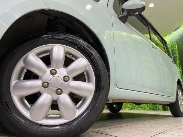 �y����14�C���`�A���~�z�C�[���z�O�ςɃ}�b�`���������A���~�z�C�[���𑕒����Ă���܂��B�e��ЊO�A���~�z�C�[����A�X�^�b�h���X�^�C�����戵�����Ă���܂��B���񂲑��k����������