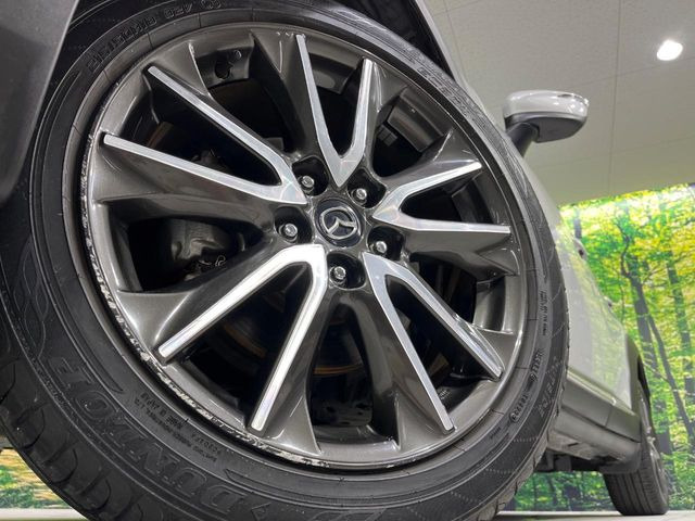 �y����18�C���`�A���~�z�C�[���z�O�ςɃ}�b�`���������A���~�z�C�[���𑕒����Ă���܂��B�e��ЊO�A���~�z�C�[����A�X�^�b�h���X�^�C�����戵�����Ă���܂��B���񂲑��k����������