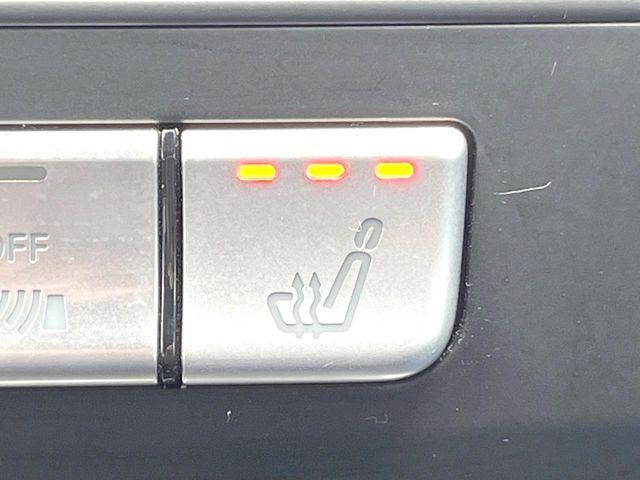 ���t�����g�V�[�g�q�[�e�B���O:�^�]�ȁE����ȋ��ɎO�i�K�Œ��߂��\�ȃV�[�g�q�[�^�[�𑕔����Ă���܂��B�G�߂��킸���K�ɂ��g�p���������܂��B