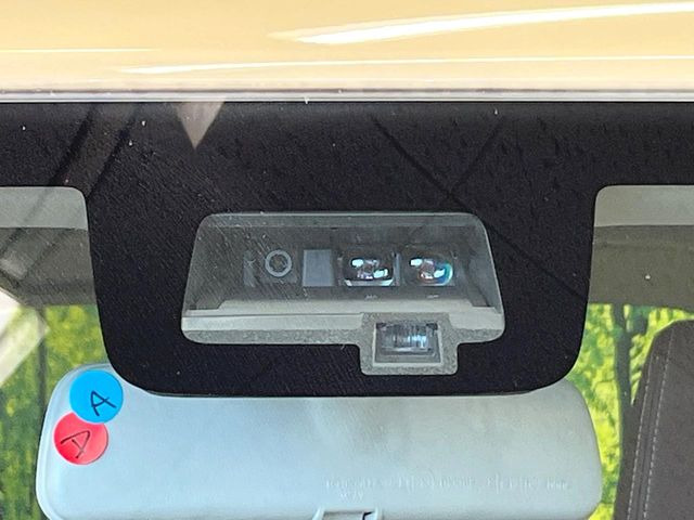 �y�X�Y�L �Z�[�t�e�B�T�|�[�g�z���s���ɑO���̎ԗ�����F�����A�Փ˂������Ȏ��͌x��ƃu���[�L�ŏՓˉ���Ɣ�Q�y�����A�V�X�g�B�����S�Ƀh���C�u�����y���݂��������܂��B