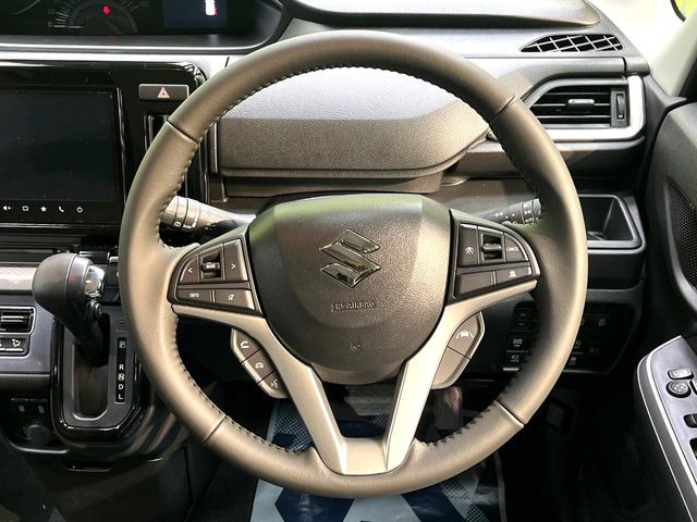 �y�����v�����X�e�A�����O�z�㎿�Ȋv���g�p���邱�ƂŁA��ɂ����������݂ƂĂ��^�]���₷���n���h���ł���