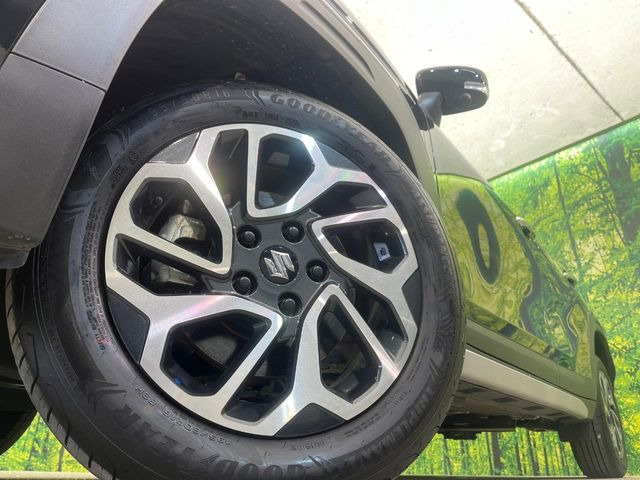 �y�O���[�h��p����16�C���`�A���~�z�C�[���z�f�U�C�����̍��������A���~�z�C�[���𑕒����Ă���܂��B�e��ЊO�A���~�z�C�[����A�X�^�b�h���X�^�C�����戵�����Ă���܂��B���񂲑��k����������