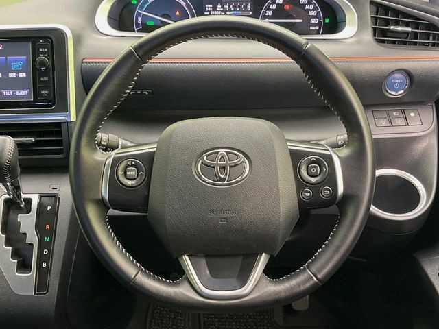 �y�����v�����X�e�A�����O�z�㎿�Ȋv���g�p���邱�ƂŁA��ɂ����������݂ƂĂ��^�]���₷���n���h���ł���