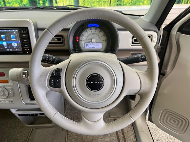 �y�����v�����X�e�A�����O�z�㎿�Ȋv���g�p���邱�ƂŁA��ɂ����������݂ƂĂ��^�]���₷���n���h���ł���