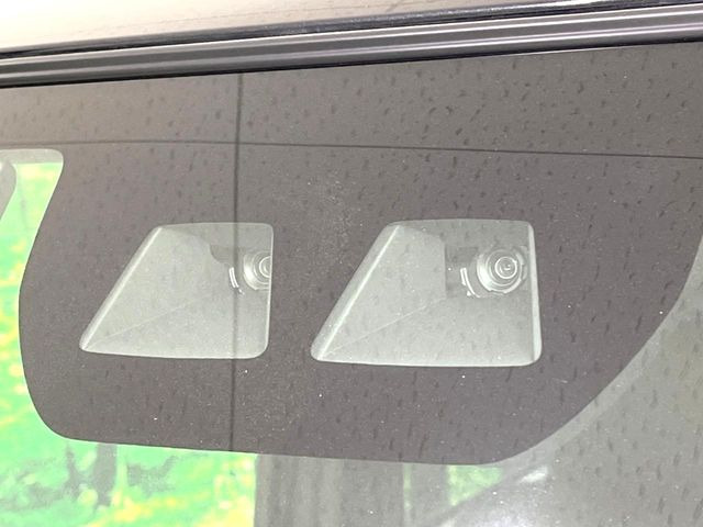 �y�X�}�[�g�A�V�X�g�z���s���ɑO���̎ԗ�����F�����A�Փ˂������Ȏ��͌x��ƃu���[�L�ŏՓˉ���Ɣ�Q�y�����A�V�X�g�B�����S�Ƀh���C�u�����y���݂��������܂��B