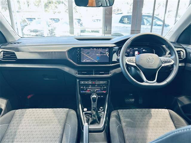 T-CrossTSI アクティブ