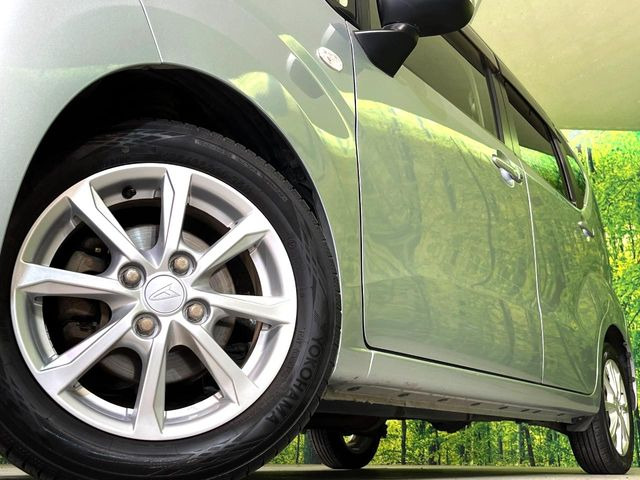 �y����14�C���`�A���~�z�C�[���z�O�ςɃ}�b�`���������A���~�z�C�[���𑕒����Ă���܂��B�e��ЊO�A���~�z�C�[����A�X�^�b�h���X�^�C�����戵�����Ă���܂��B���񂲑��k����������