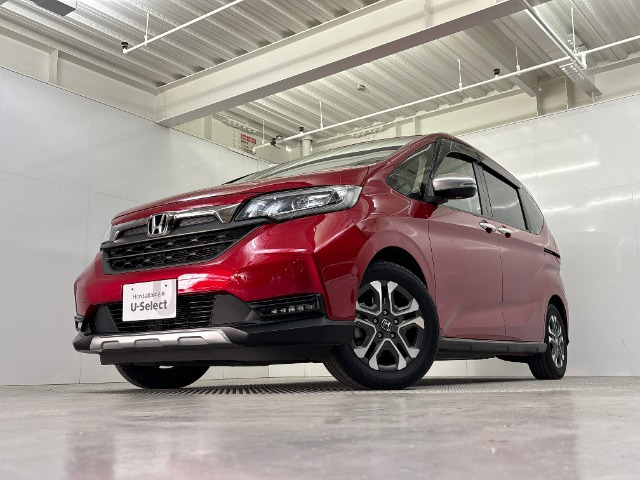 フリード1.5 ハイブリッド クロスター