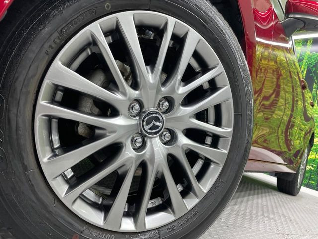 �y����16�C���`�A���~�z�C�[���z�O�ςɃ}�b�`���������A���~�z�C�[���𑕒����Ă���܂��B�e��ЊO�A���~�z�C�[����A�X�^�b�h���X�^�C�����戵�����Ă���܂��B���񂲑��k����������