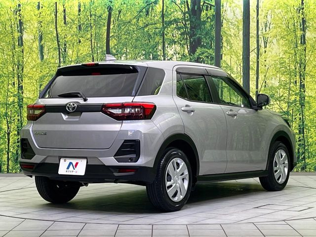 ☆全国のネクステージからお取り寄せが可能※!遠方の店舗に展示してあるクルマが気になる場合も、最寄りの店舗でご覧いただくことが可能です!是非私たちに要望をお聞かせください!※別途費用