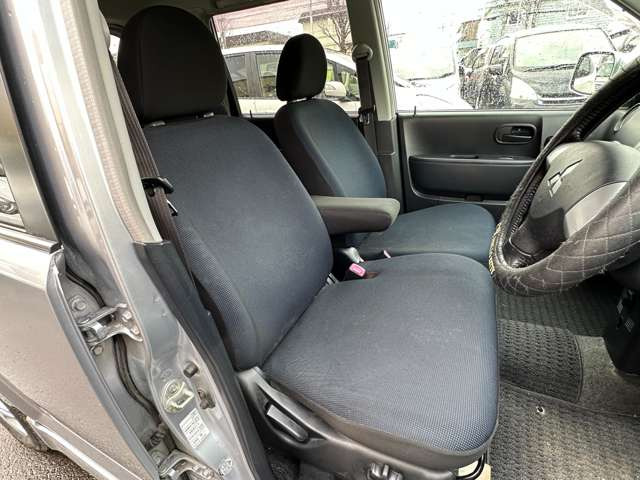 ���̋Ǝ҂ɂ������ې􂢁A�V�[�g�̃^�o�R�Ȃǂɂ��R�Q���̃��y�A��(�L��)�������Ă���܂��B