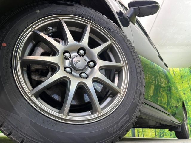 �y�A���~�z�C�[���z�O�ςɃ}�b�`�����A���~�z�C�[���𑕒����Ă���܂��B�e��A���~�z�C�[����A�X�^�b�h���X�^�C�����戵�����Ă���܂��B���񂲑��k����������