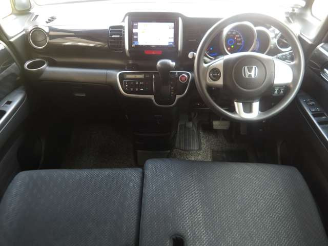 N-BOX�Ȃ�ł͂̃C���p�l�S�̂ł�!���S���S�ɔz�����č���Ă��܂�!