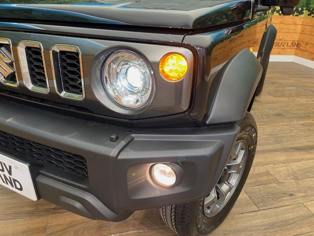 �yLED�w�b�h���C�g�z���V����ԑ��s�����ǍD�Ȏ��E���m�ۂ����S���ĉ^�]�ł��鍂�P�xLED�w�b�h���C�g�𑕔�!�_�����x�������A����d�͂��}�����Ă��܂��B