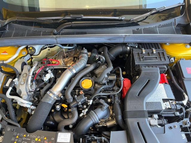 ●当店では、各メーカーの専用診断テスターを導入。国家資格を持つテクニカルスタッフも常駐しておりますので、万が一の際にも安心してご利用いただけます。