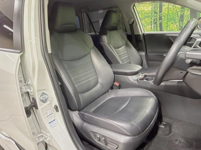 �y���烌�U�[�V�[�g�z����̂ӂ���肪�e�ՂŃ����e�i���X�����ȒP�ȁA�@�\���ɗD��鍇����v���̗p�����㎿�ȃV�[�g�ł��B����S�n���悭�A���������ӂ��S�n�ǂ��ԓ���Ԃ����o���Ă���܂��B