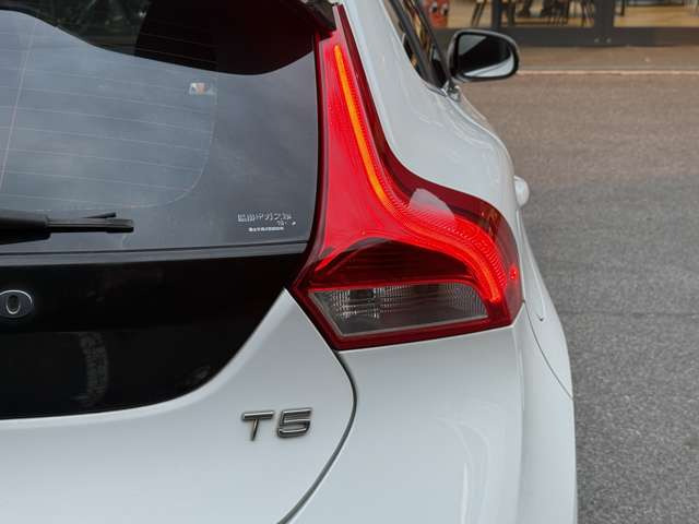 販売車両の納車前整備をしっかりと実施いたします!!お客さまに安心・満足をご提供いたします!!