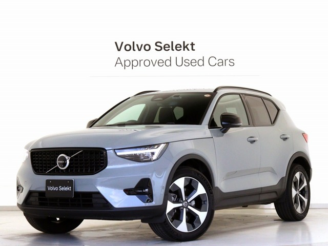 XC40アルティメット B4 AWD ダークエディション 4WD