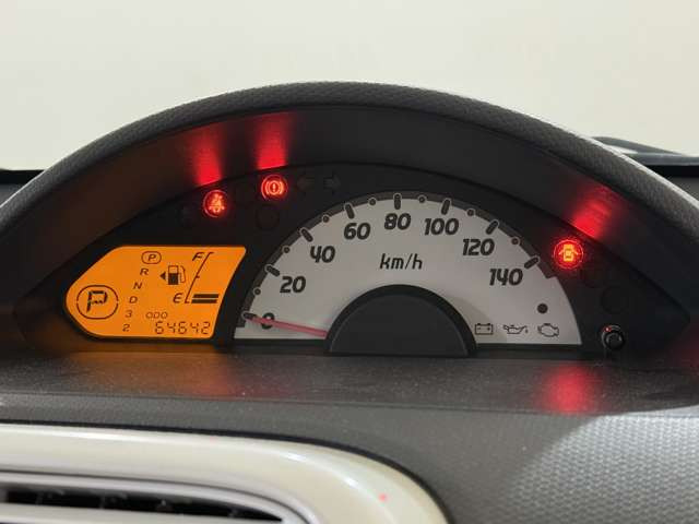 Facebook�A�C���X�^�O�����A�u���O�X�V���ł�!�݌Ɏ��q�̏Љ�₨���ȃL�����y�[�����A�X�^�b�t�̎G�k�Ȃǉ��ł��A�b�v���Ă��܂�������`�F�b�N���Ă��Ă݂Ă�������!