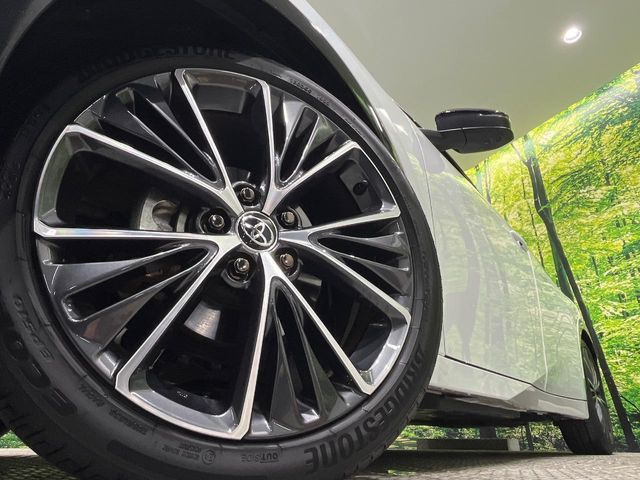 �y����19�C���`�A���~�z�C�[���z�O�ςɃ}�b�`���������A���~�z�C�[���𑕒����Ă���܂��B�e��ЊO�A���~�z�C�[����A�X�^�b�h���X�^�C�����戵�����Ă���܂��B���񂲑��k����������