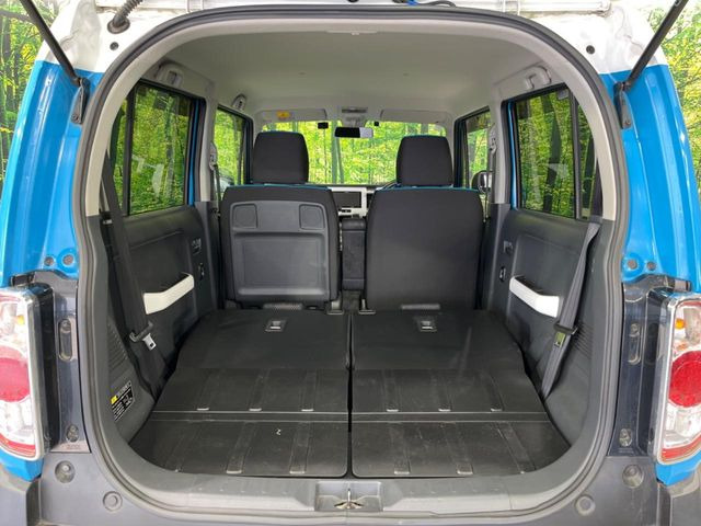 ���i�̂���������ʋ΁A���}���ɏ\���ȉ׎��X�y�[�X���m�ۂ��Ă���܂��B�Z�J���h�V�[�g��|���ƁA�傫�ȉו��̐ύڂ��\�ł���