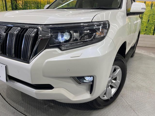 �yLED�w�b�h���C�g�z���V����ԑ��s�����ǍD�Ȏ��E���m�ۂ����S���ĉ^�]�ł��鍂�P�xLED�w�b�h���C�g�𑕔�!�_�����x�������A����d�͂��}�����Ă��܂��B