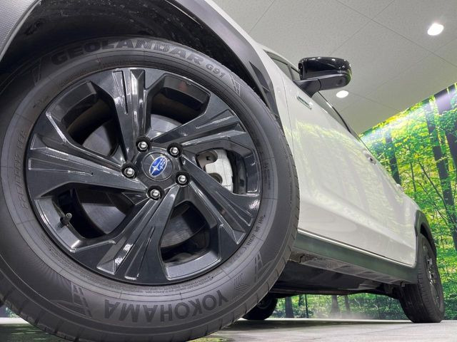 �y����17�C���`�A���~�z�C�[���z�O�ςɃ}�b�`���������A���~�z�C�[���𑕒����Ă���܂��B�e��ЊO�A���~�z�C�[����A�X�^�b�h���X�^�C�����戵�����Ă���܂��B���񂲑��k����������