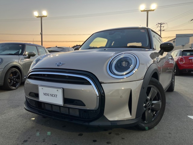 ミニクーパー プレミアム プラスパッケージ DCT