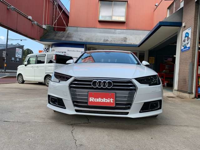 A42.0 TFSI スポーツ