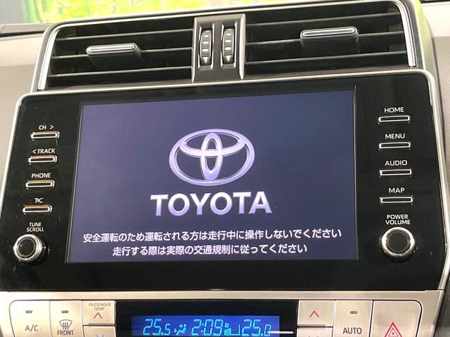 �y���[�J�[����9�C���`�i�r�z�C���e���A�ɗn�����ރX�^�C���b�V���ȁu��p�݌v�v���[�J�[�i�r�𑕔��􎋔F���⑀�쐫�ȂǊ�{���\�ɂ��D��A���㎿�ȃJ�[���C�t�����y���݂��������܂��B