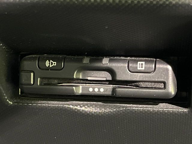 【ETC】高速道路の料金所をストレスなく通過!話題のスポットやサービスエリアに多い「スマートIC」利用時は必須のアイテムです。当店でセットアップを実施、ご納車当日からすぐにご利用いただけます!