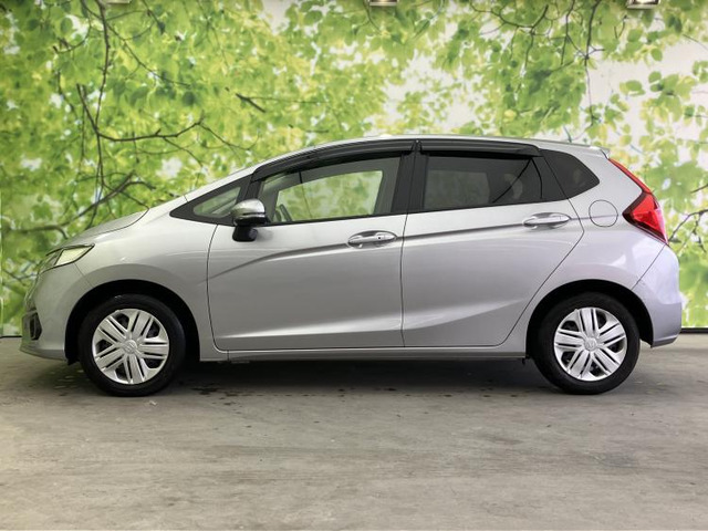 フィット1.3 13G F