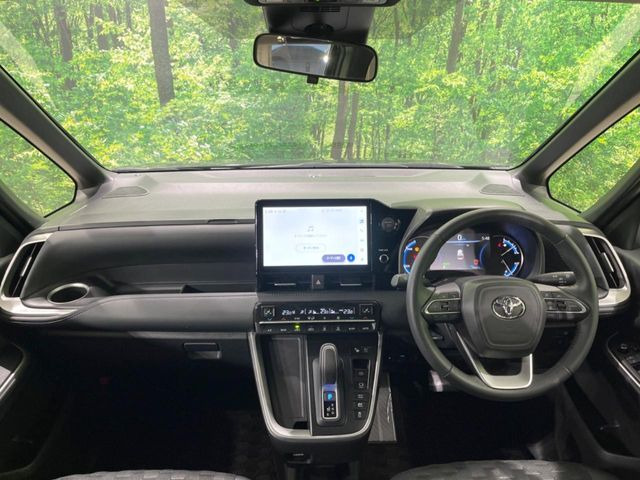 ヴォクシー1.8 ハイブリッド S-Z