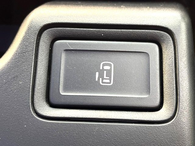 �y�p���[�X���C�h�h�A�z�X�}�[�g�L�[��^�]�Ȃ̃X�C�b�`�ŃX���C�h�h�A�̊J���\���d��������͂����ăh�A���J����K�v�������A���������q�l�ł��A�d���ו��������Ă��鎞�����N�ɊJ���߂ł��܂���